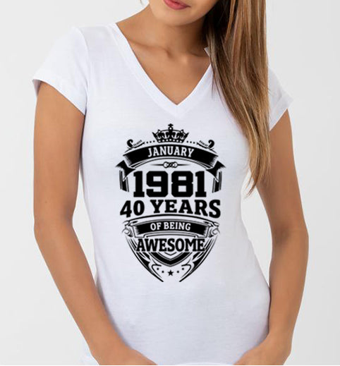Playera 40 años Enero Cuello en V